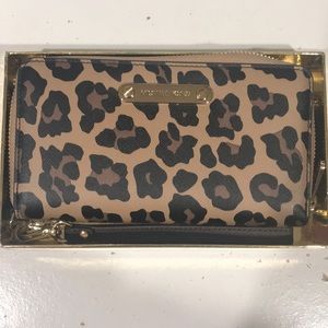 Micheal Kors Leopard Wristlet with phone case